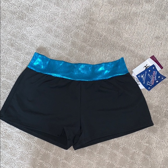 Motionwear Pants - Motionwear workout shorts